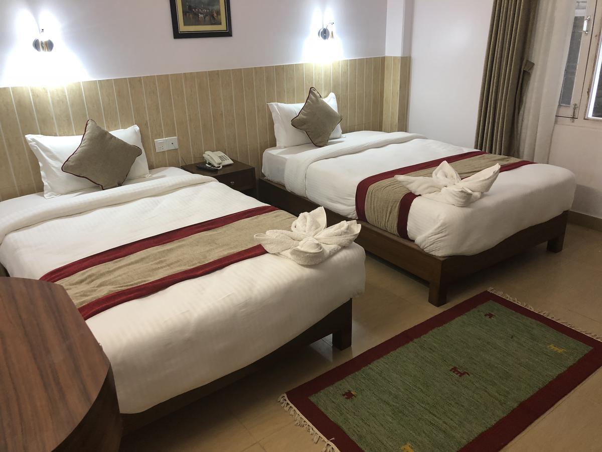 Hotel Guru Похара Екстериор снимка