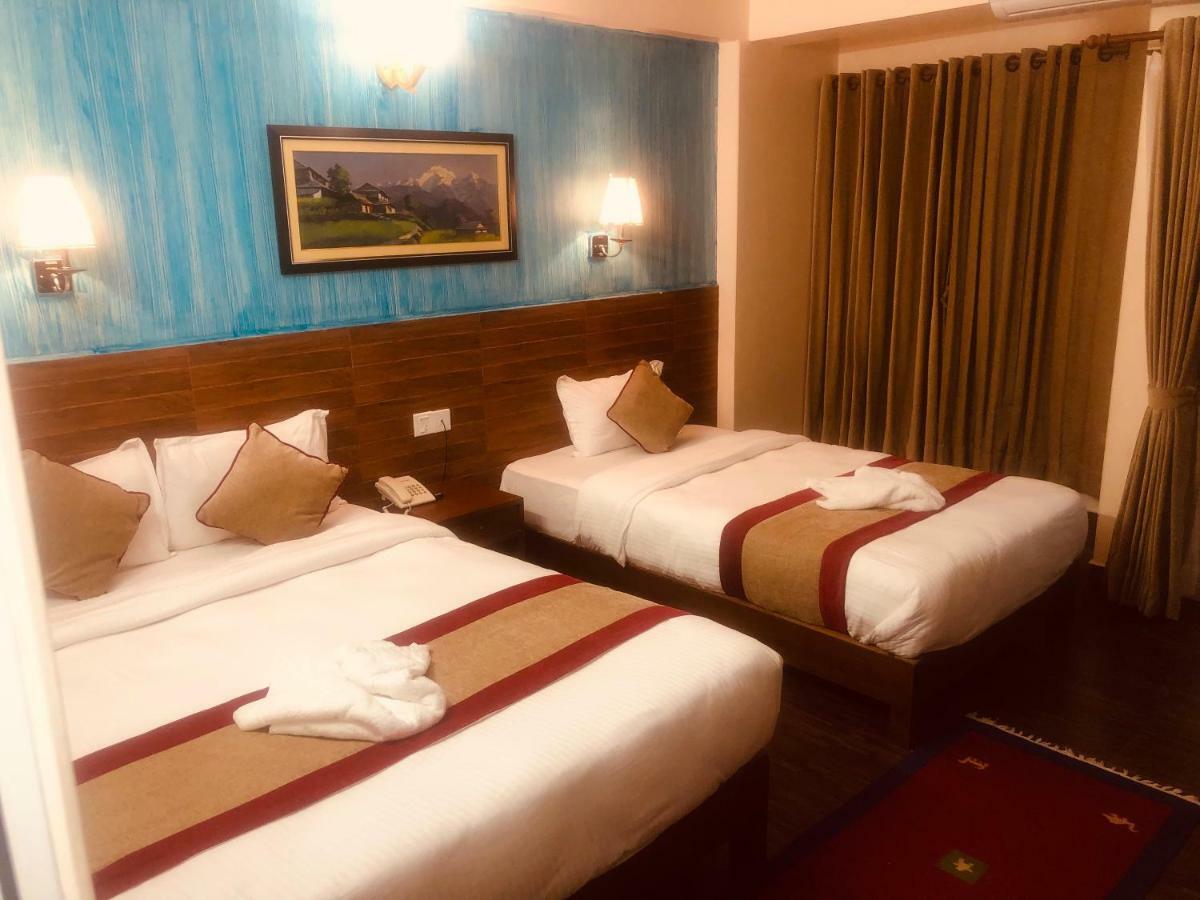 Hotel Guru Похара Екстериор снимка