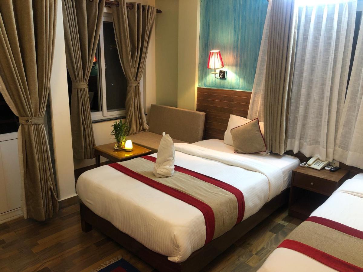 Hotel Guru Похара Екстериор снимка